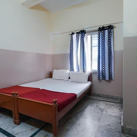 Spot On Sri Sai Lohith Lodge Near Snow World Secunderabad Экстерьер фото