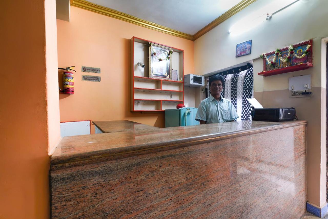 Spot On Sri Sai Lohith Lodge Near Snow World Secunderabad Экстерьер фото