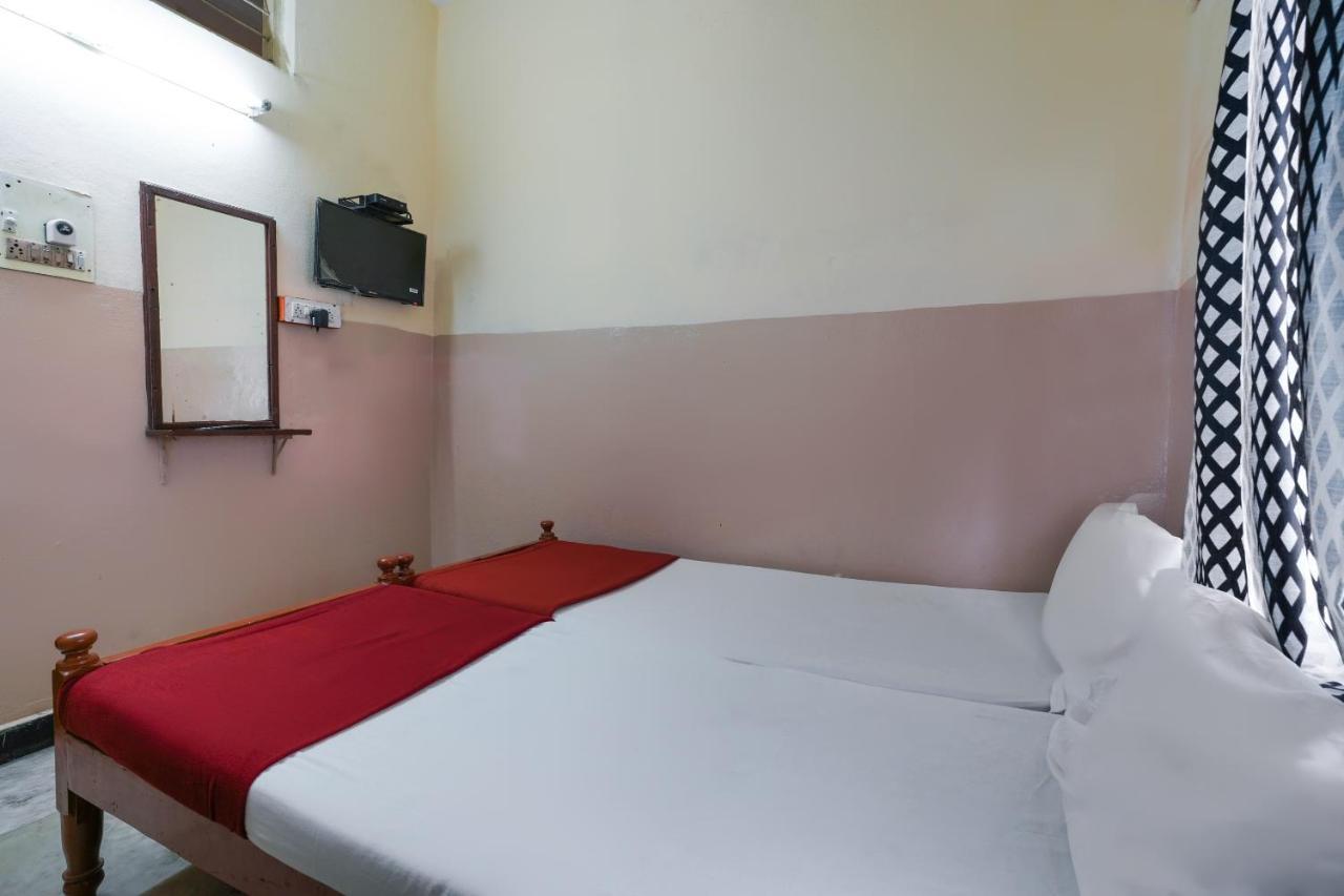 Spot On Sri Sai Lohith Lodge Near Snow World Secunderabad Экстерьер фото